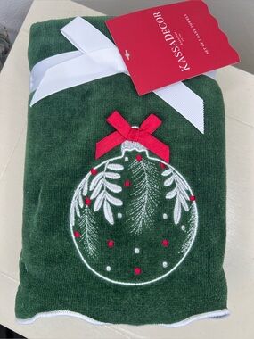 Brand New-Kassa Decor Christmas Bulb Hand Towels-Set of 2